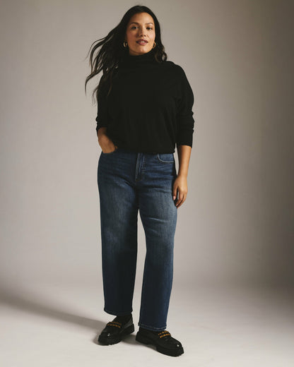 Etta High Rise Straight Leg Jeans 28 Inch - Saint Lawrence Blue | Universal Standard