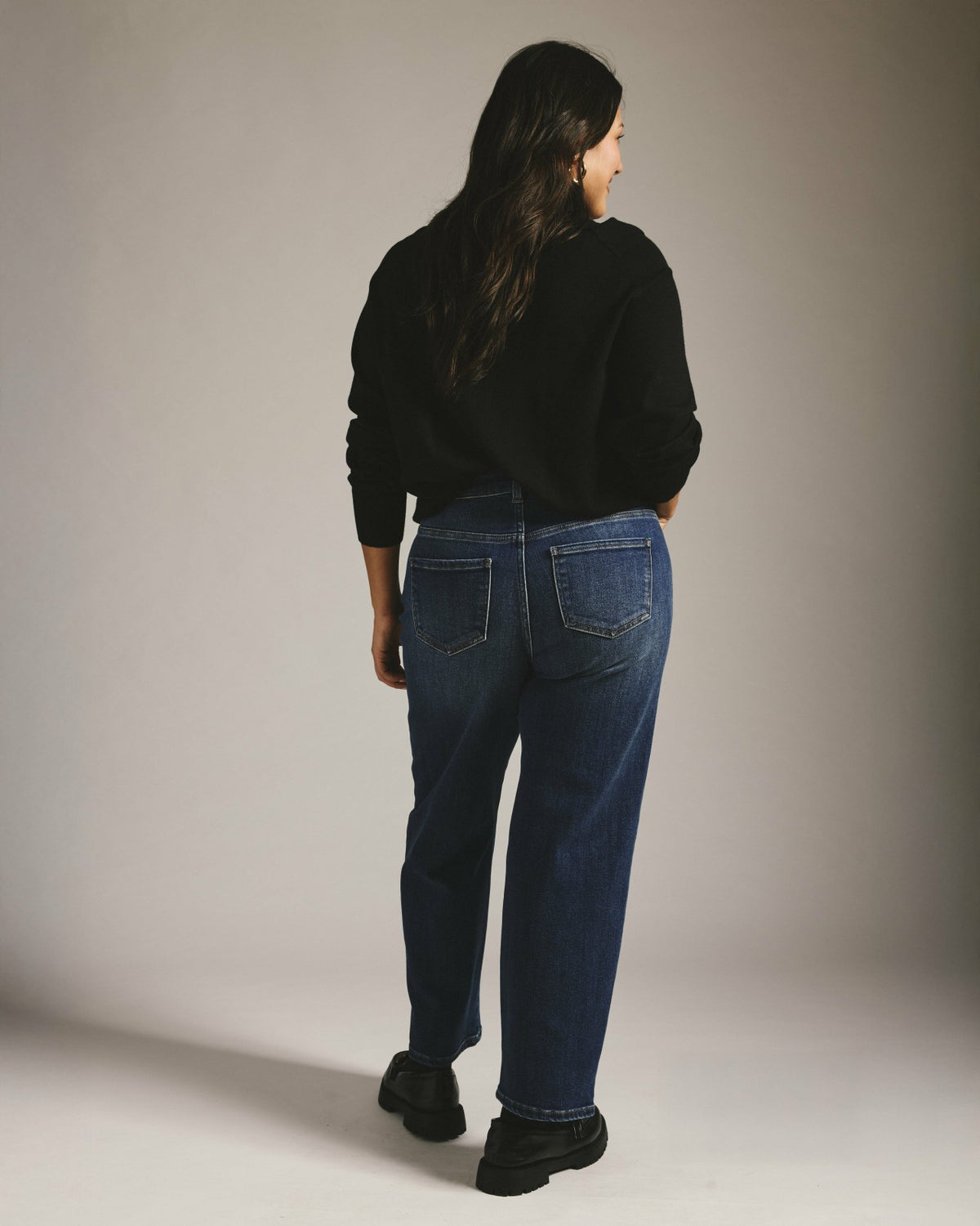 Etta High Rise Straight Leg Jeans 28 Inch - Saint Lawrence Blue | Universal Standard