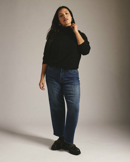 Etta High Rise Straight Leg Jeans 28 Inch - Saint Lawrence Blue | Universal Standard