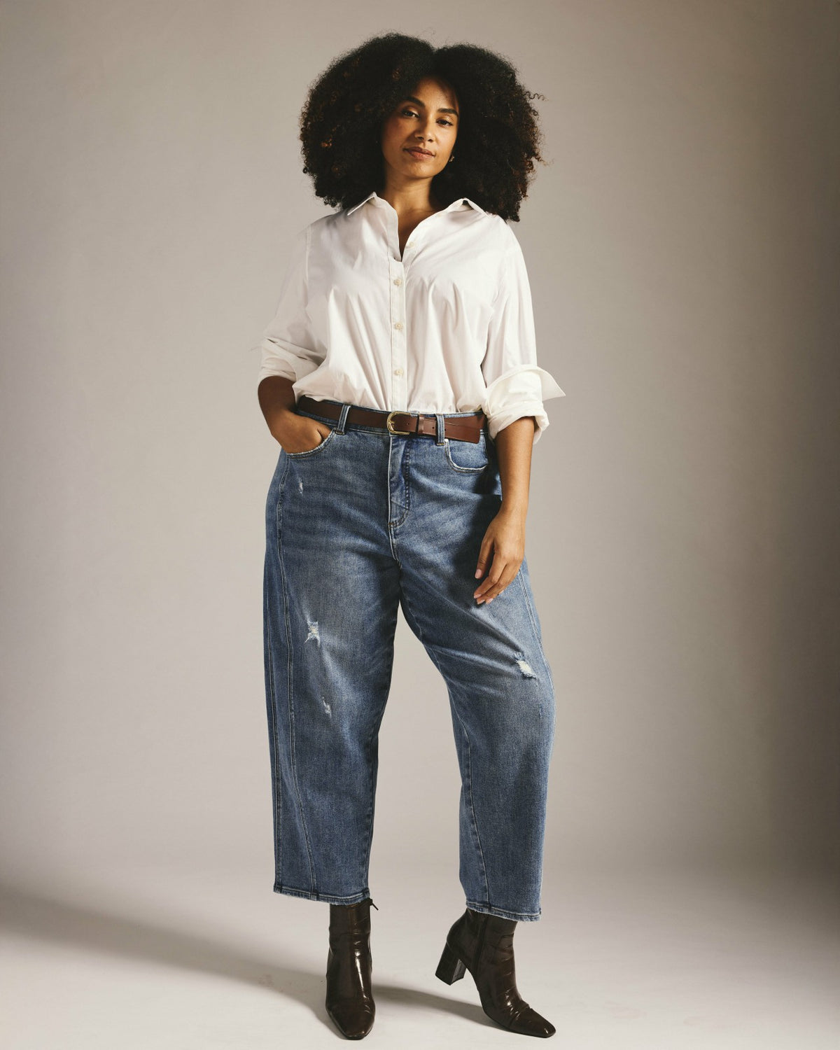 Dakota Twisted Leg Jeans - Distressed Washed Indigo | Universal Standard