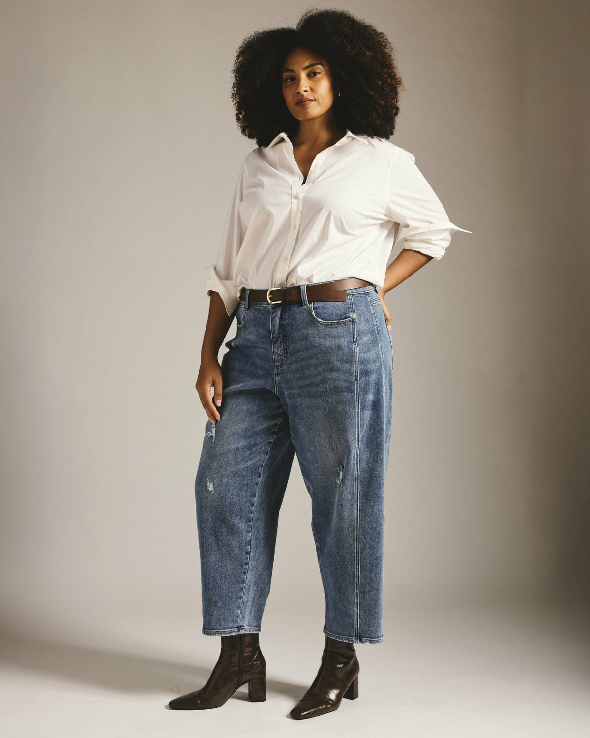 Dakota Twisted Leg Jeans - Distressed Washed Indigo | Universal Standard