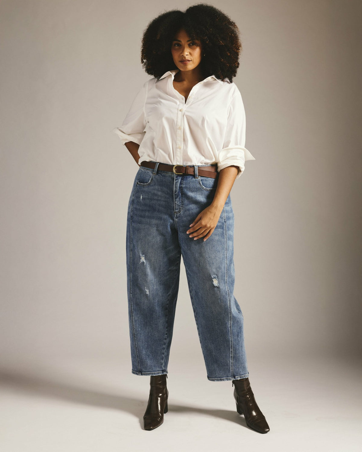 Dakota Twisted Leg Jeans - Distressed Washed Indigo | Universal Standard