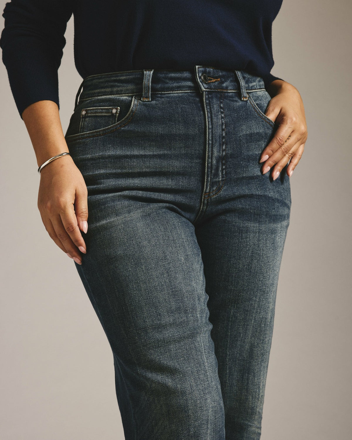 Donna High Rise Curve Straight Leg Jeans 27 Inch - Field of Dreams Ind | Universal Standard