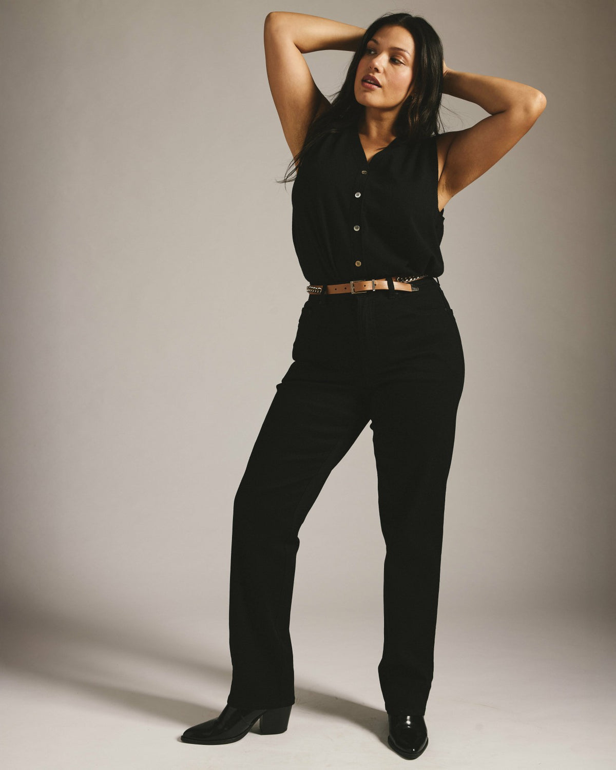 Donna High Rise Curve Straight Leg Jeans 32 Inch - Jet Black | Universal Standard