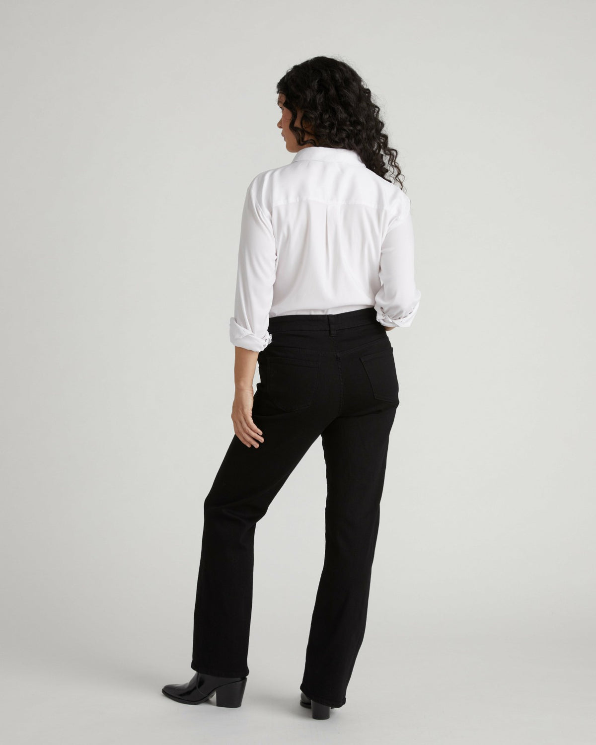 Marne Bootcut Jeans 32 inch - Jet Black | Universal Standard