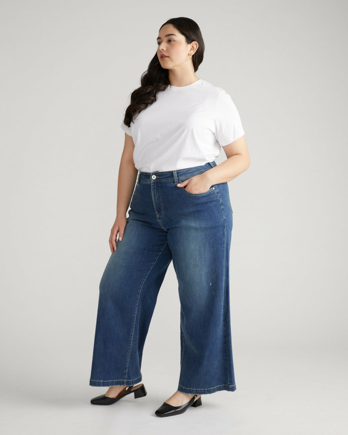 Taylor ComfortDenim Trouser Jeans - Seychelles Blue | Universal Standard