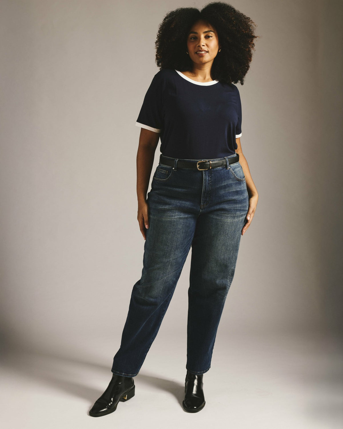 Donna High Rise Curve Straight Leg Jeans 32 Inch - Field of Dreams Ind | Universal Standard