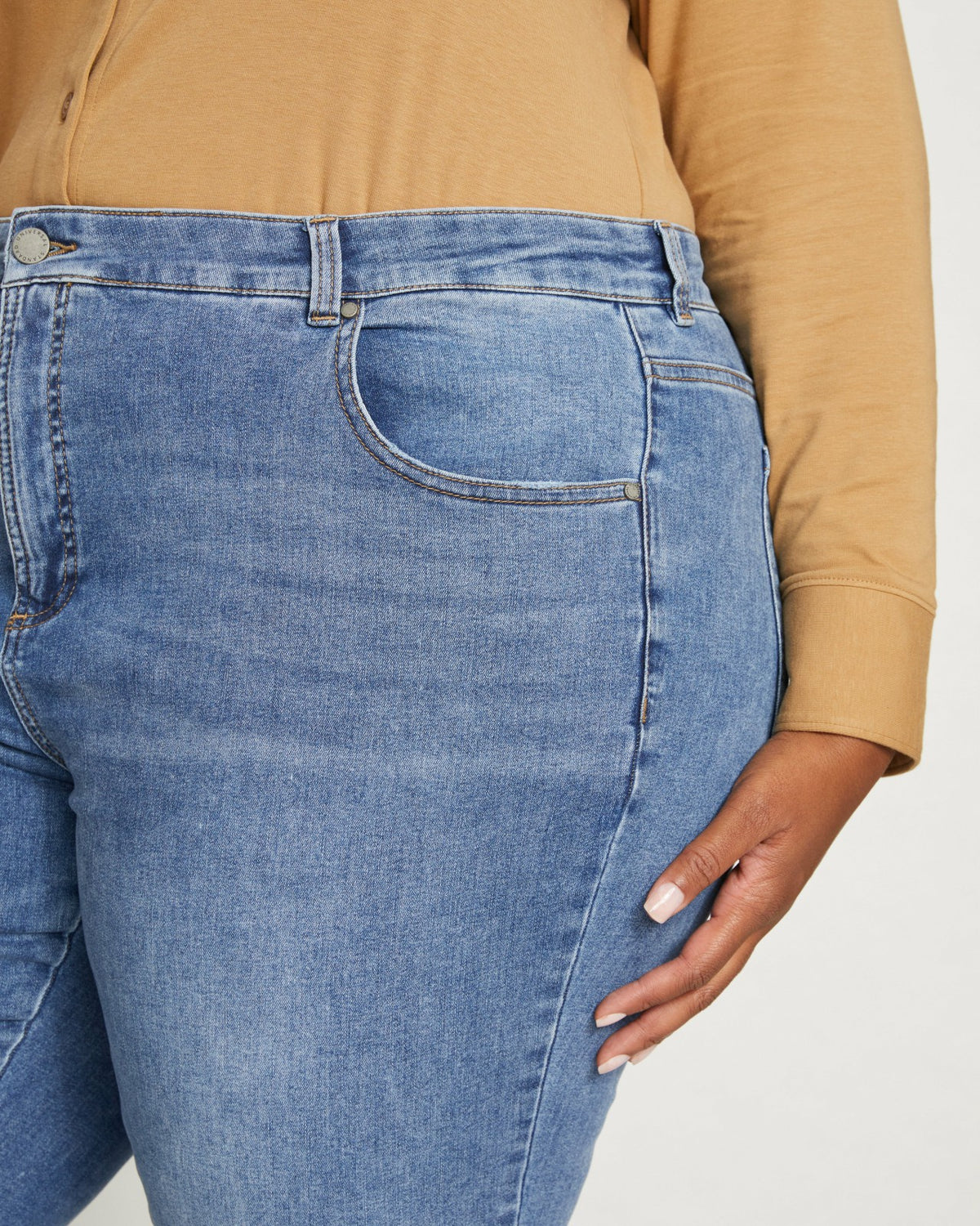 Seine Mid Rise Skinny Jeans 32 Inch - Vintage Indigo | Universal Standard
