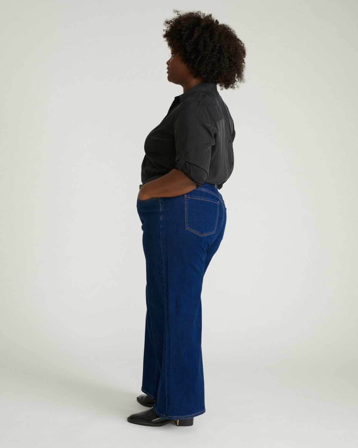 Roxy Relaxed Bootcut Jeans - River Blue Wash | Universal Standard