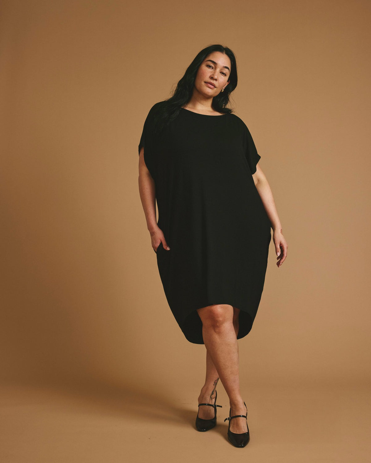 Helen Liquid Jersey Shift Dress - Black | Universal Standard