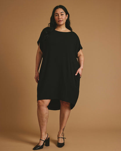 Helen Liquid Jersey Shift Dress - Black | Universal Standard