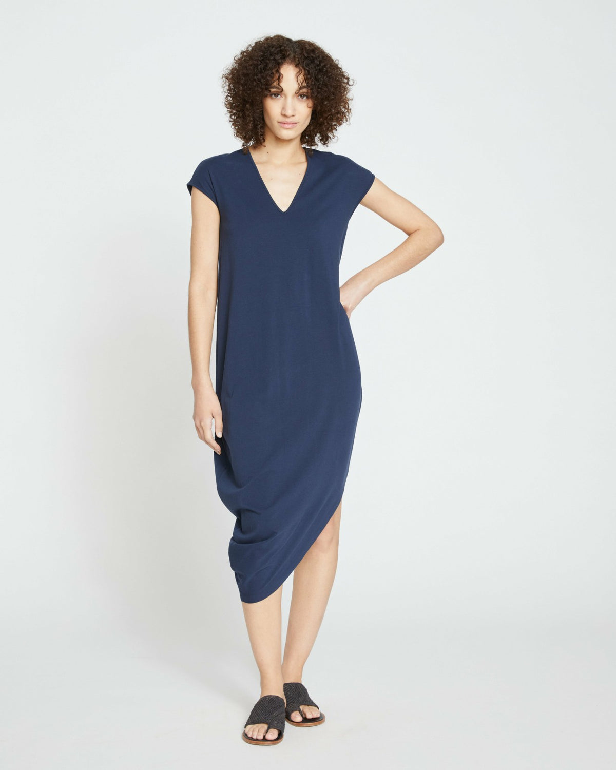 Iconic Geneva V-Neck Dress - Midnight | Universal Standard