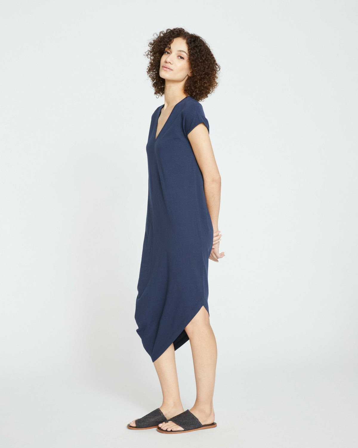Iconic Geneva V-Neck Dress - Midnight | Universal Standard