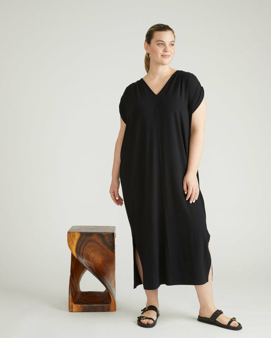 Kris Divine Jersey Kaftan - Black | Universal Standard