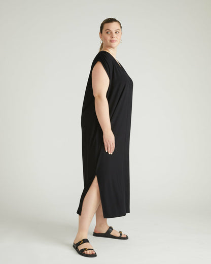 Kris Divine Jersey Kaftan - Black | Universal Standard