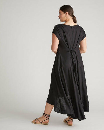 Sunset Linen Blend Flounce Dress - Black | Universal Standard