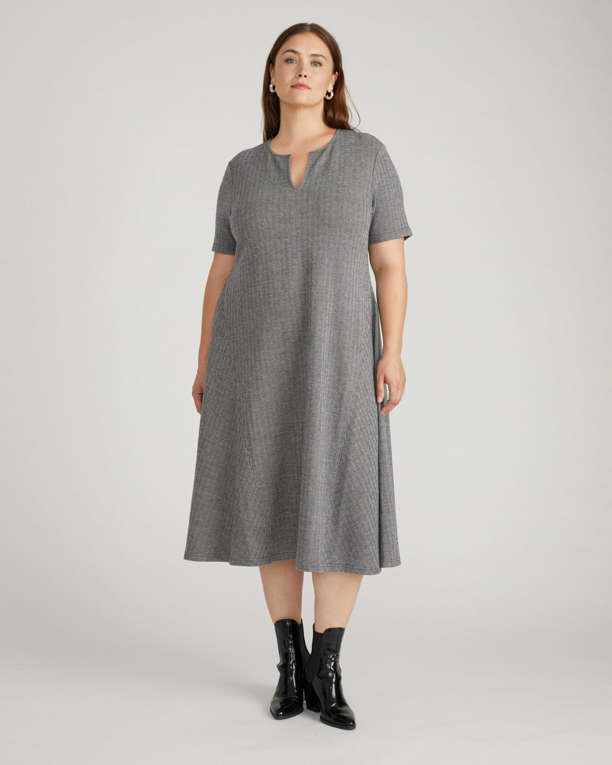 Saskia Ponte Dress - Herringbone Tweed | Universal Standard