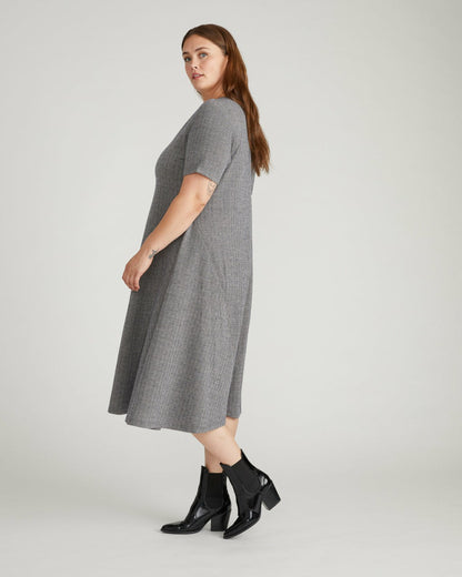 Saskia Ponte Dress - Herringbone Tweed | Universal Standard