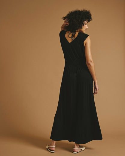 Zoey Liquid Jersey Jumpsuit - Black | Universal Standard