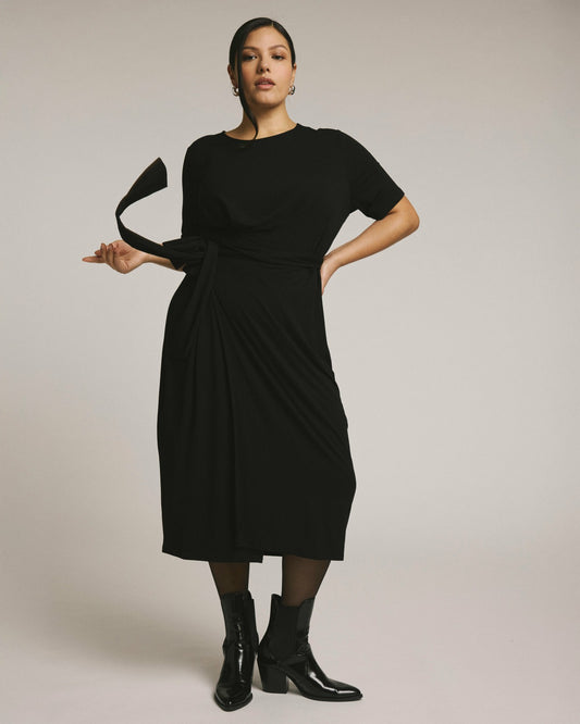 Delilah Liquid Jersey Dress - Black | Universal Standard