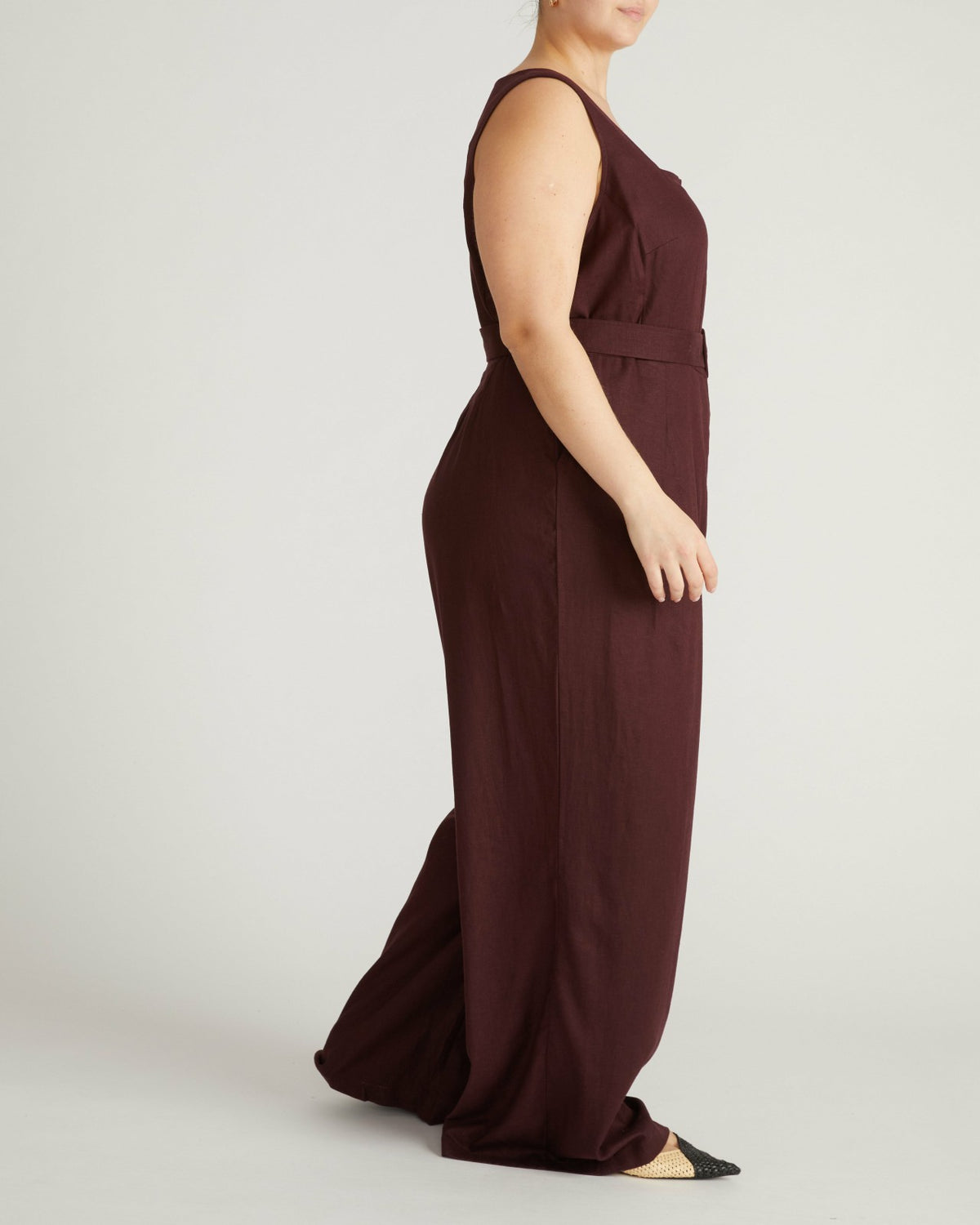 Rania Belted Linen Blend Jumpsuit - Brulee | Universal Standard