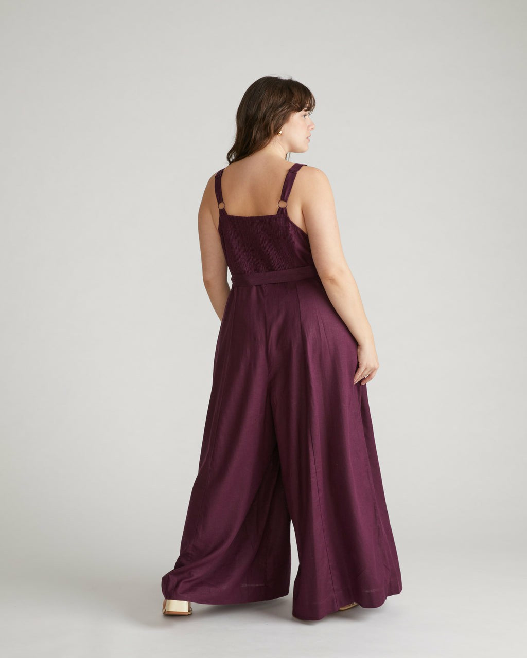 Promenade Linen Blend Jumpsuit - Acai | Universal Standard