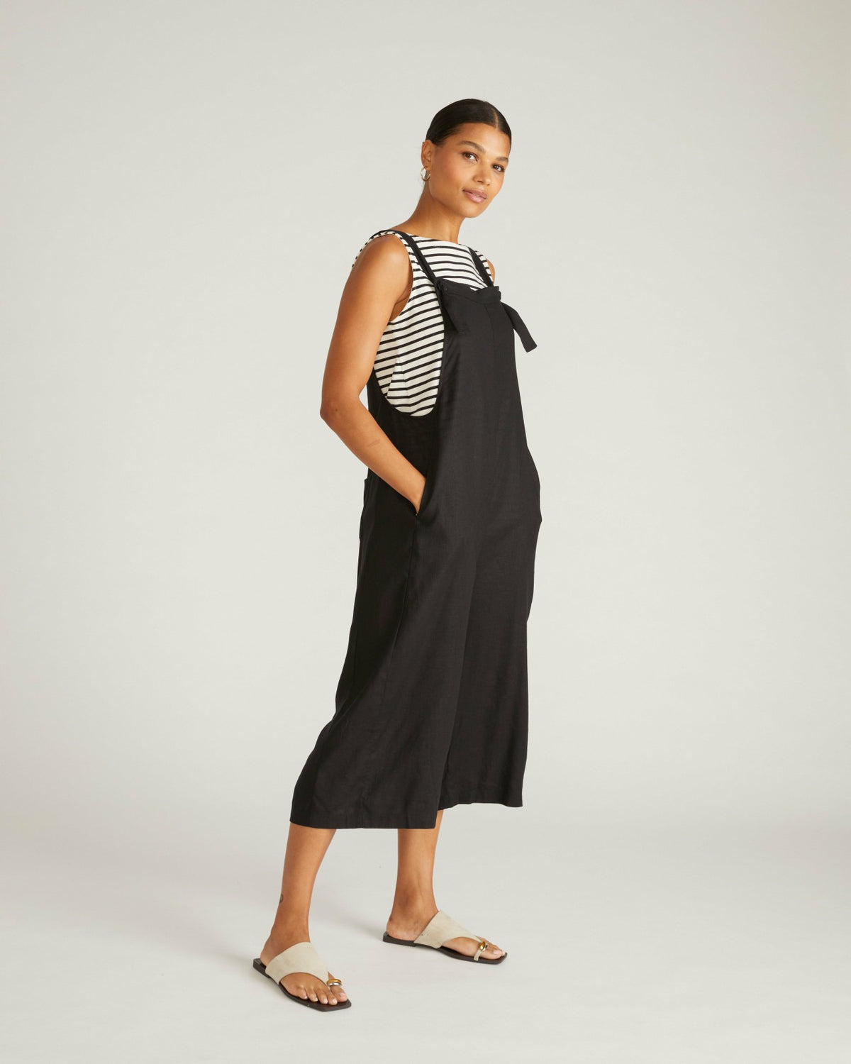 Kora Linen Blend Overalls - Black | Universal Standard