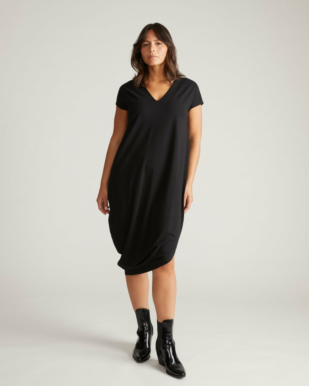 Iconic Geneva V-Neck Dress - Black | Universal Standard