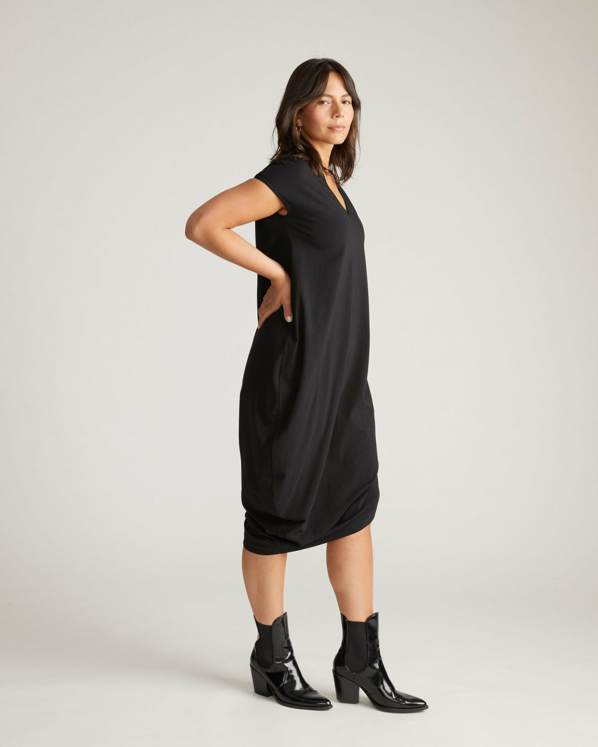 Iconic Geneva V-Neck Dress - Black | Universal Standard