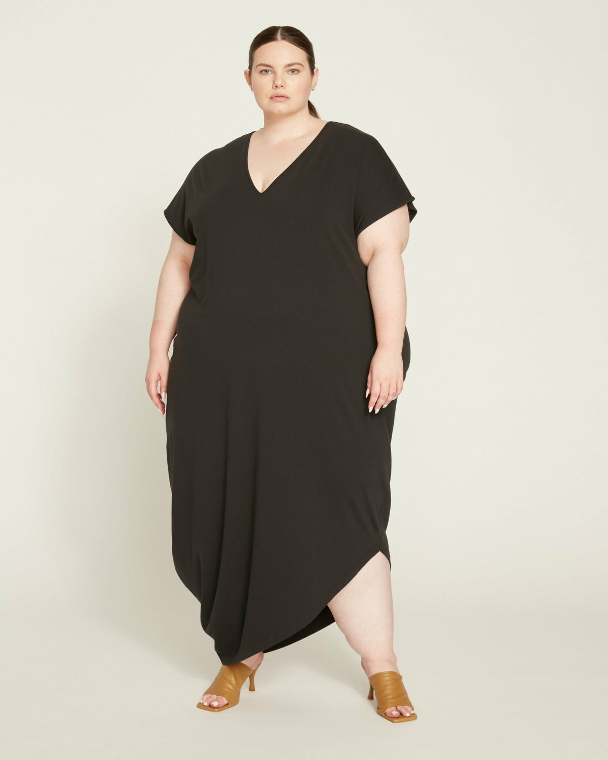 Iconic Geneva V-Neck Dress - Black | Universal Standard