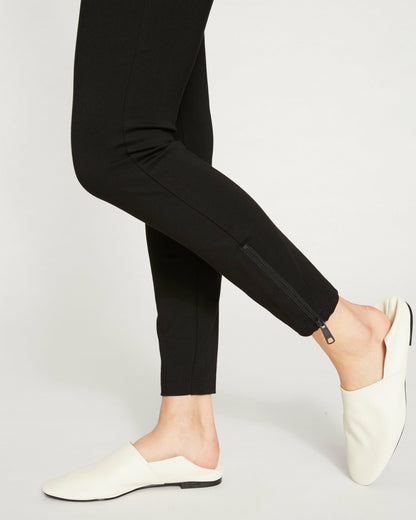 Moro Pocket Signature Ponte Pants - Black | Universal Standard