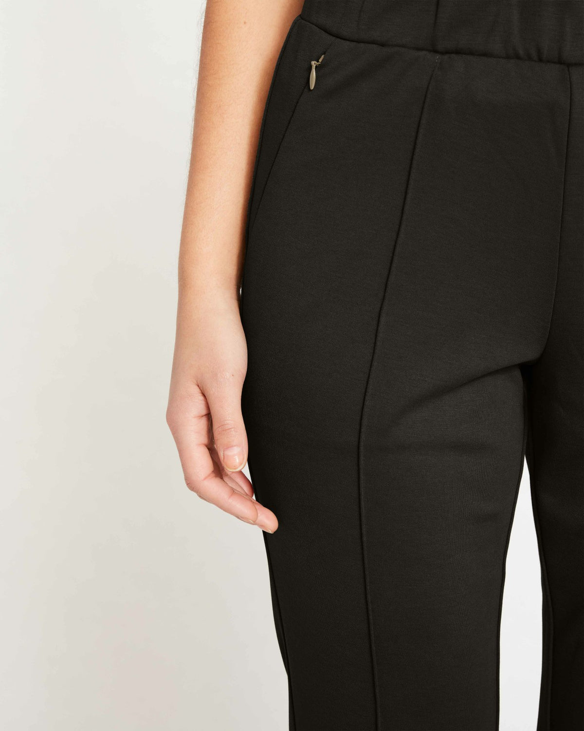 Skinny Pintuck Ponte Pants 28 Inch - Black | Universal Standard