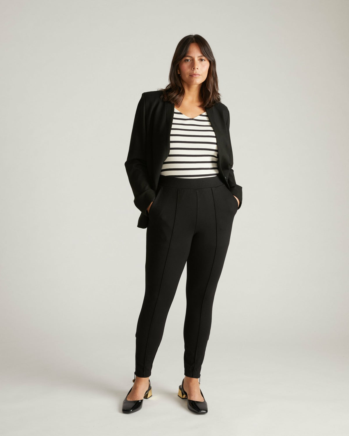 Moro Pintuck Pocket Ponte Pants - Black | Universal Standard