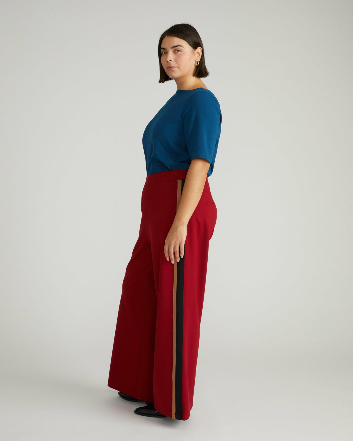 Stephanie Wide Leg Stripe Ponte Pants 30 Inch - Garnet with Camel/Blac | Universal Standard