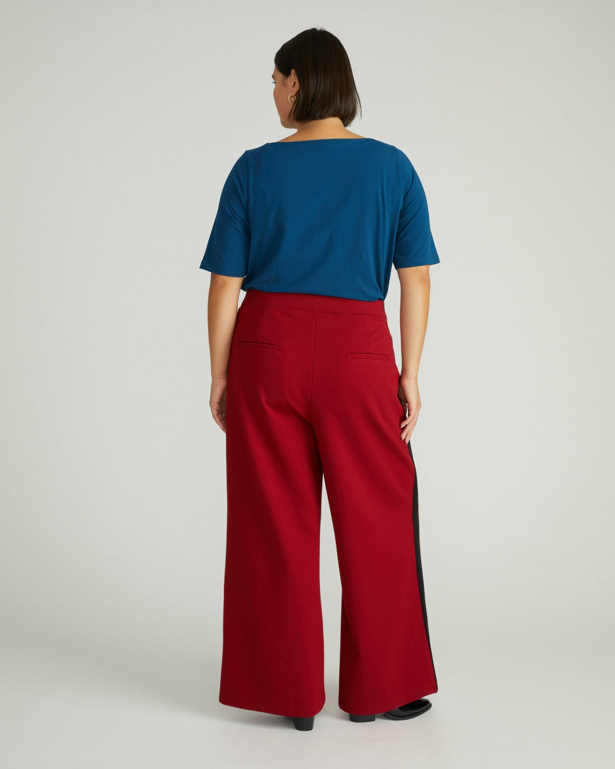 Stephanie Wide Leg Stripe Ponte Pants 30 Inch - Garnet with Camel/Blac | Universal Standard