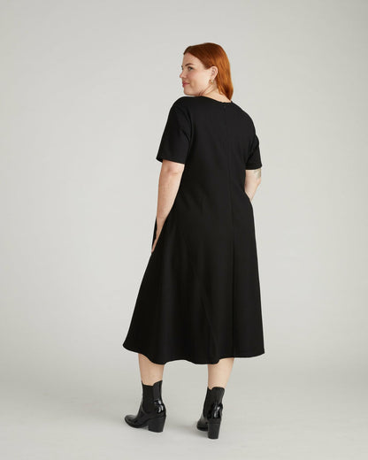 Saskia Ponte Dress - Black | Universal Standard