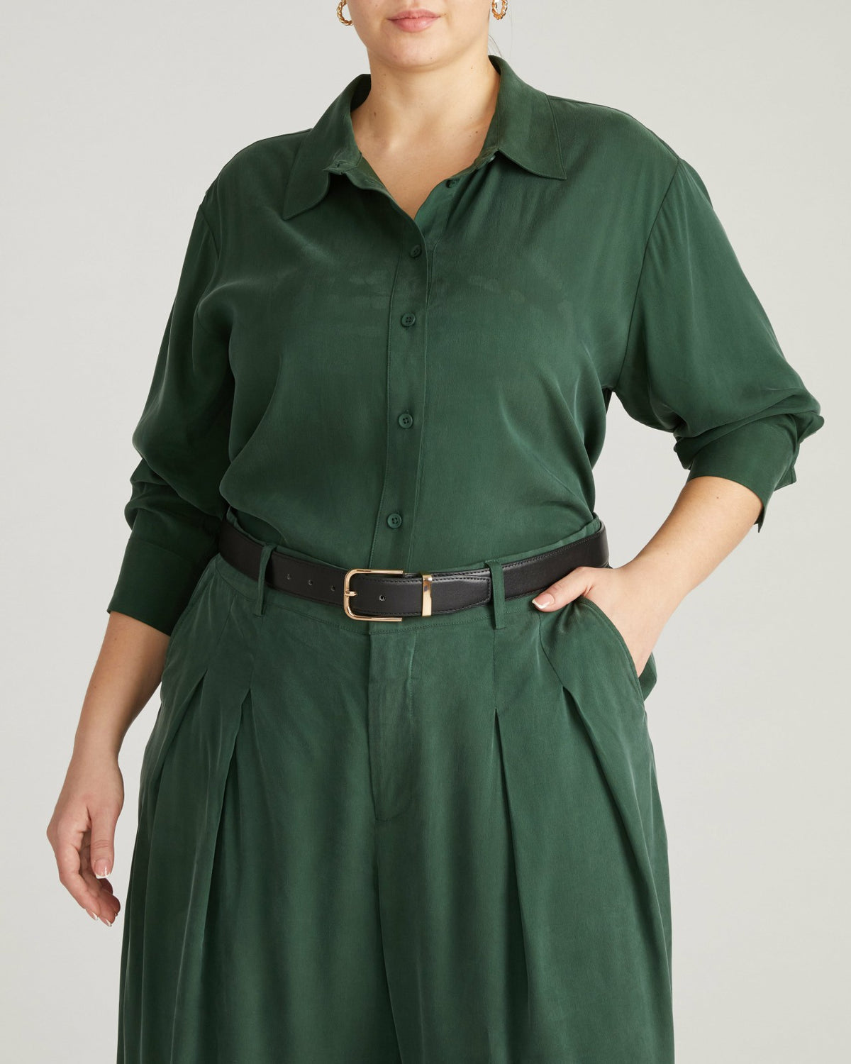 Cooling Stretch Cupro Artist Shirt - Forest Green | Universal Standard