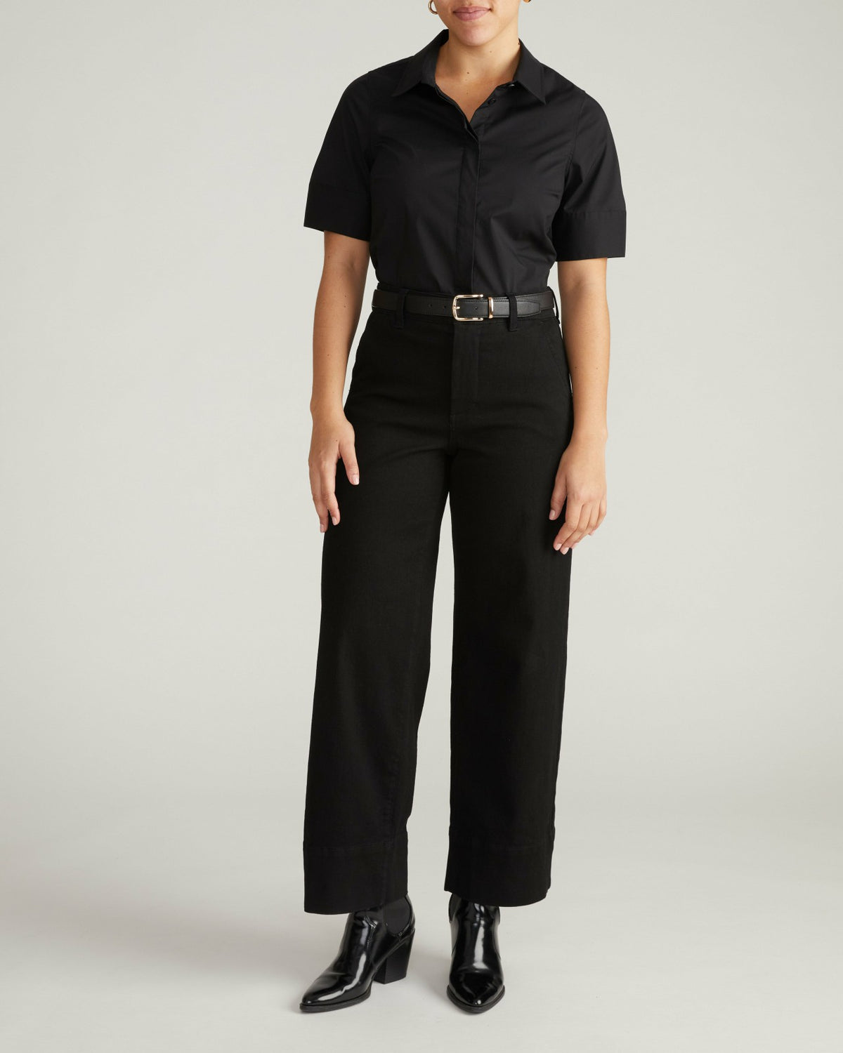 Elbe Stretch Poplin Short Sleeve Shirt - Black | Universal Standard