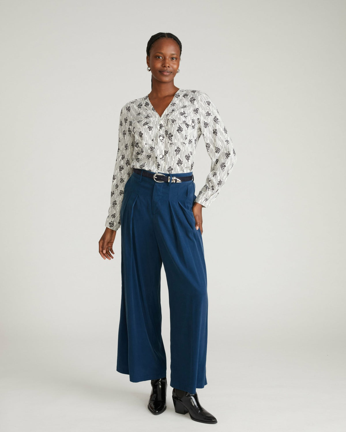 Cooling Stretch Cupro Button-Down Blouse - Vintage Daydream Print | Universal Standard
