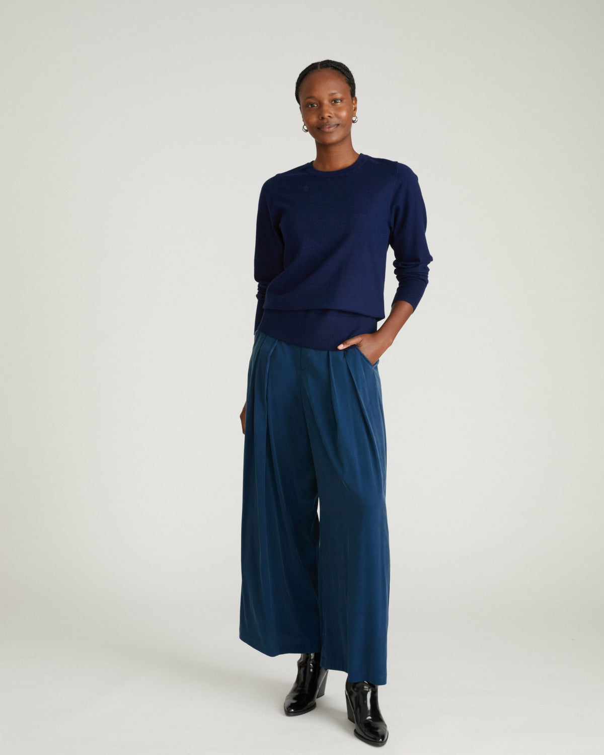 Savvy Fine Knit Crew Sweater - Midnight | Universal Standard