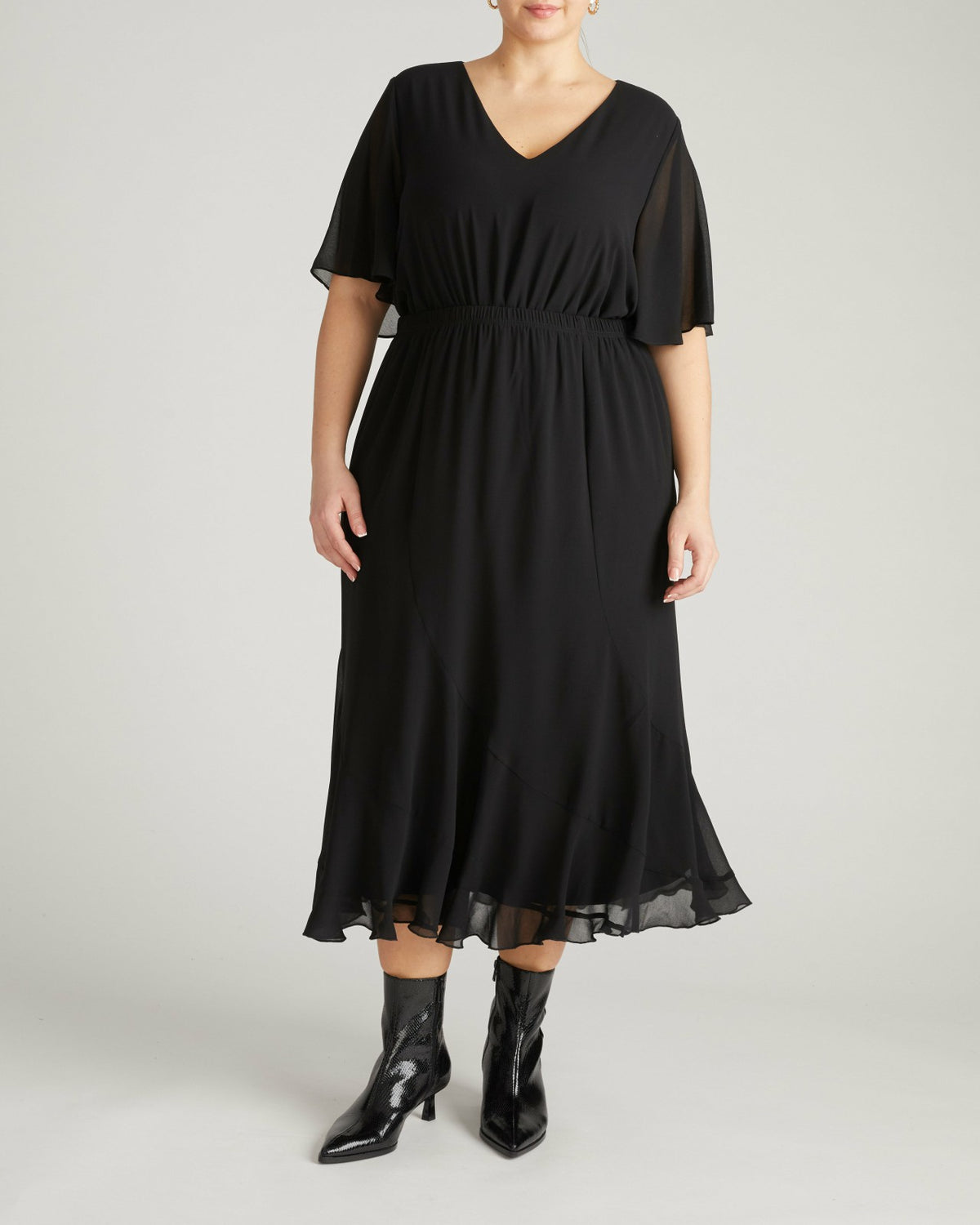 Navarte Chiffon Midi Skirt - Black | Universal Standard