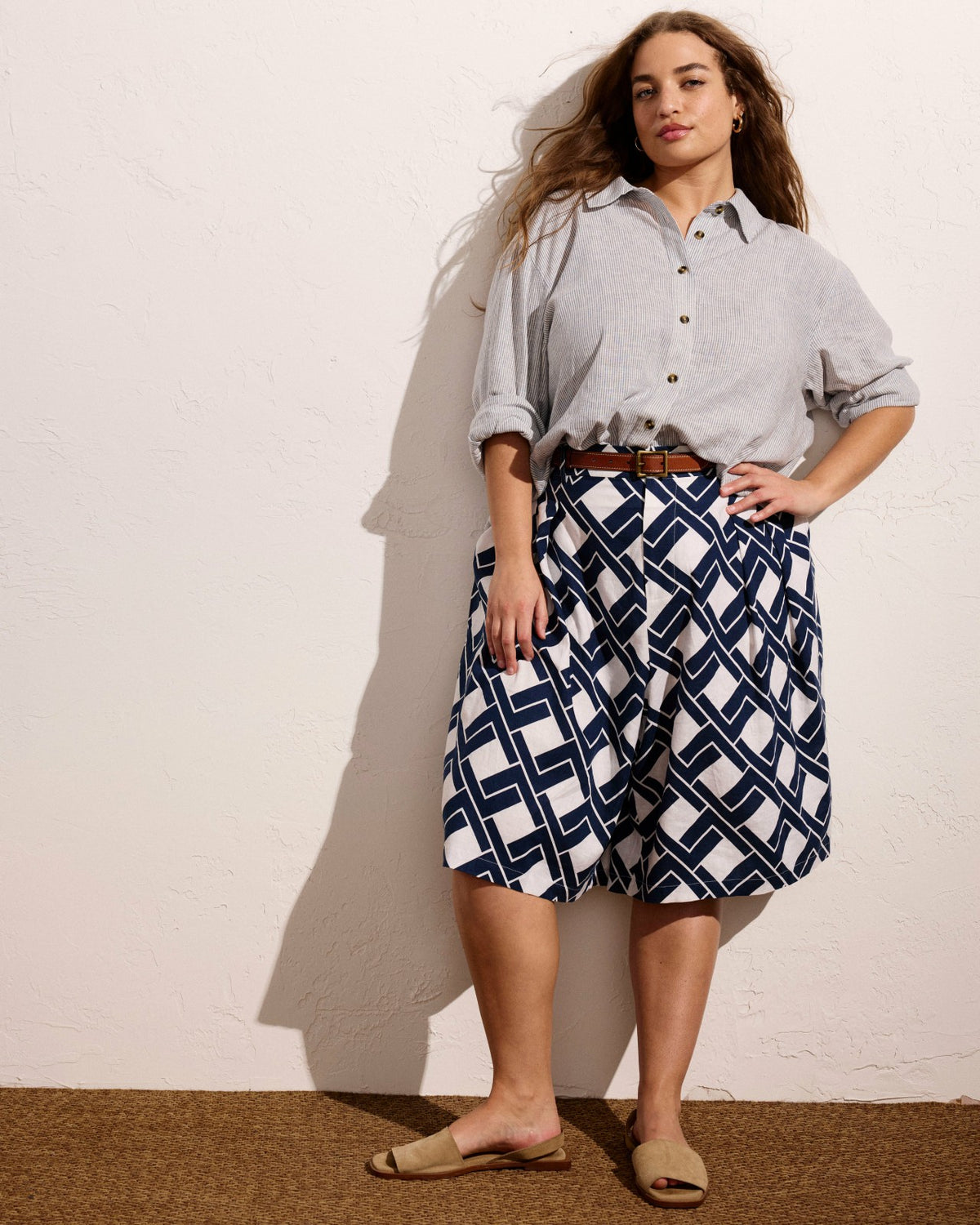 Seaport Tailored Linen Blend Short - Geometrica Print | Universal Standard