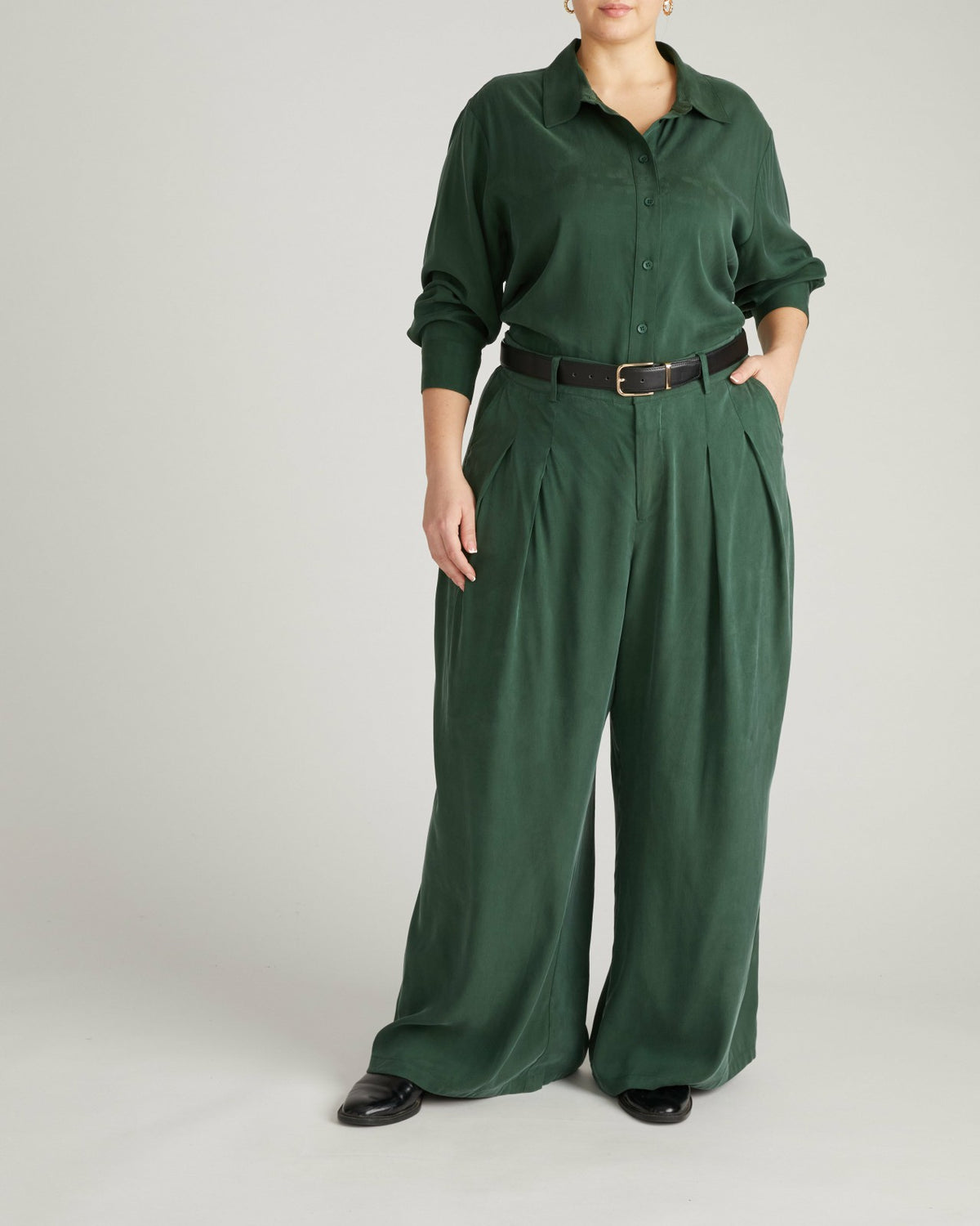Palais Cooling Cupro Wide Leg Pant - Forest Green | Universal Standard