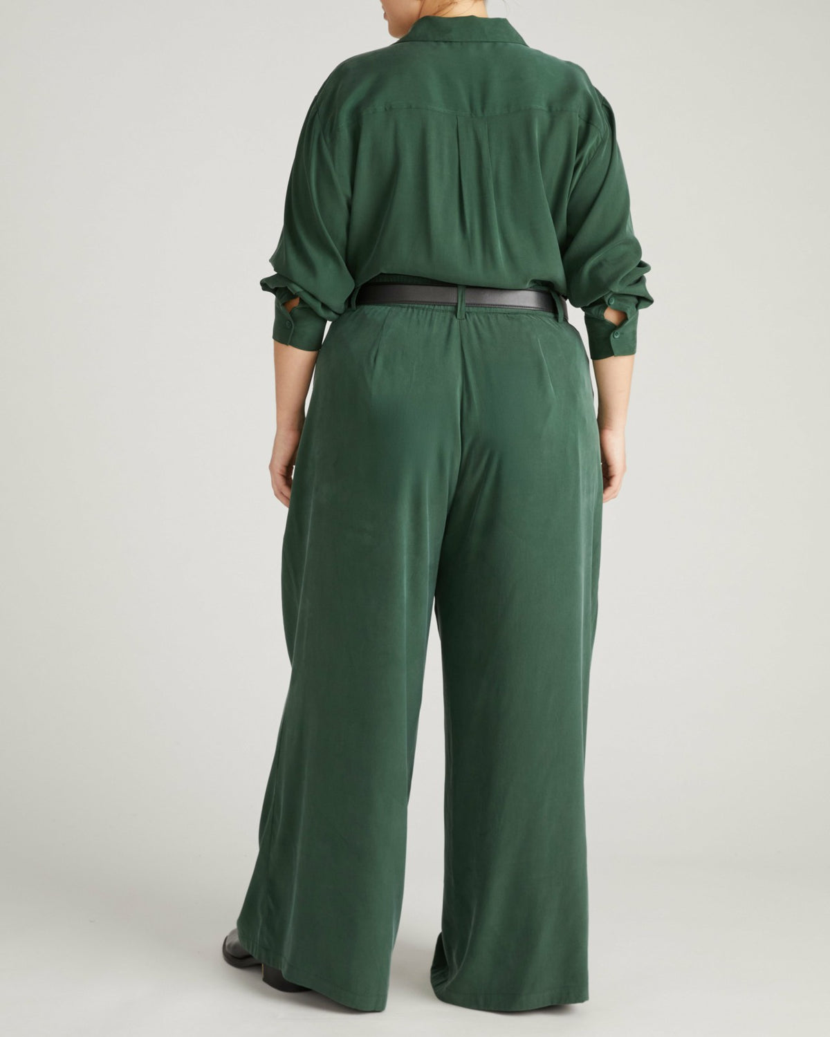 Palais Cooling Cupro Wide Leg Pant - Forest Green | Universal Standard