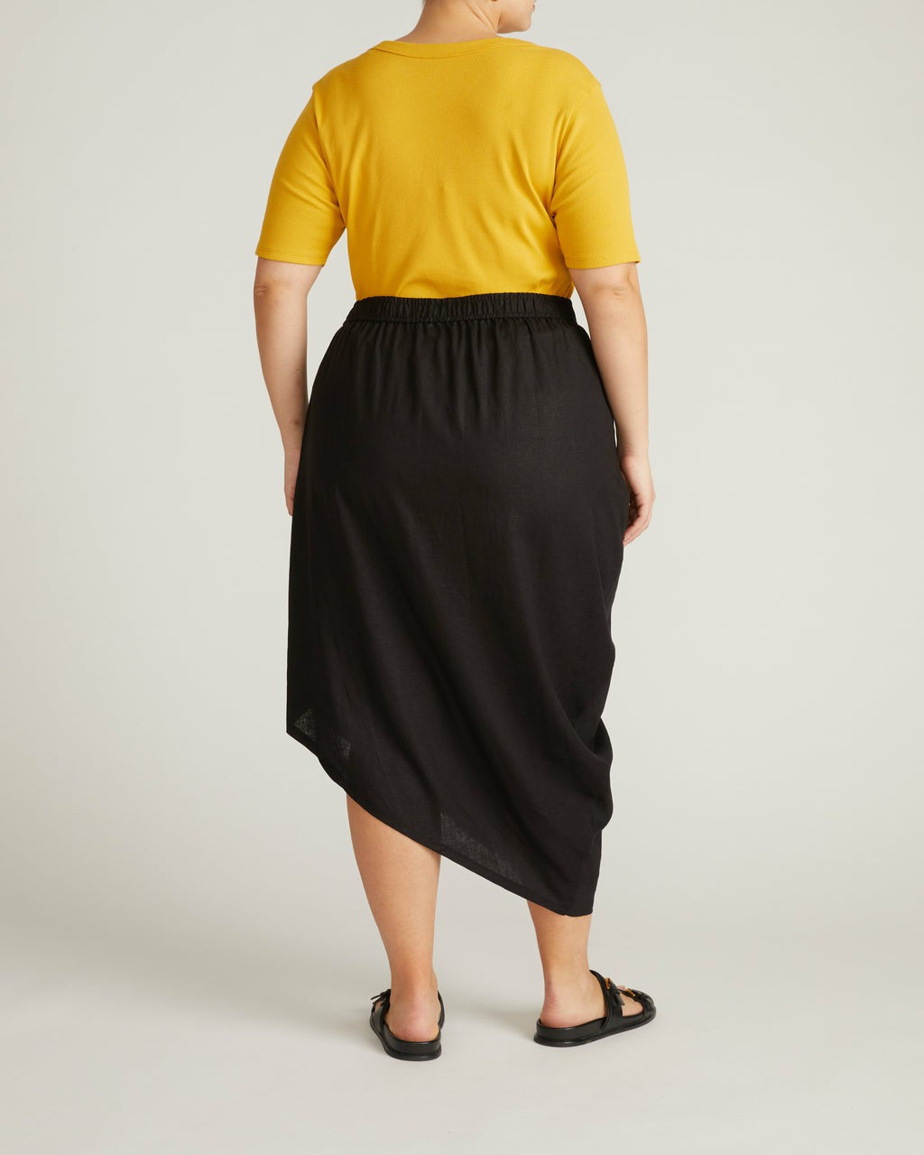 Geneva Linen Blend Skirt - Black | Universal Standard