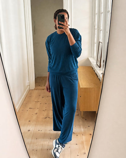 TravelKnit Relaxed Pants - Blue Teal | Universal Standard