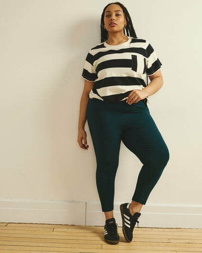 Roya Cropped Leggings 23 Inch - Deep Sea | Universal Standard