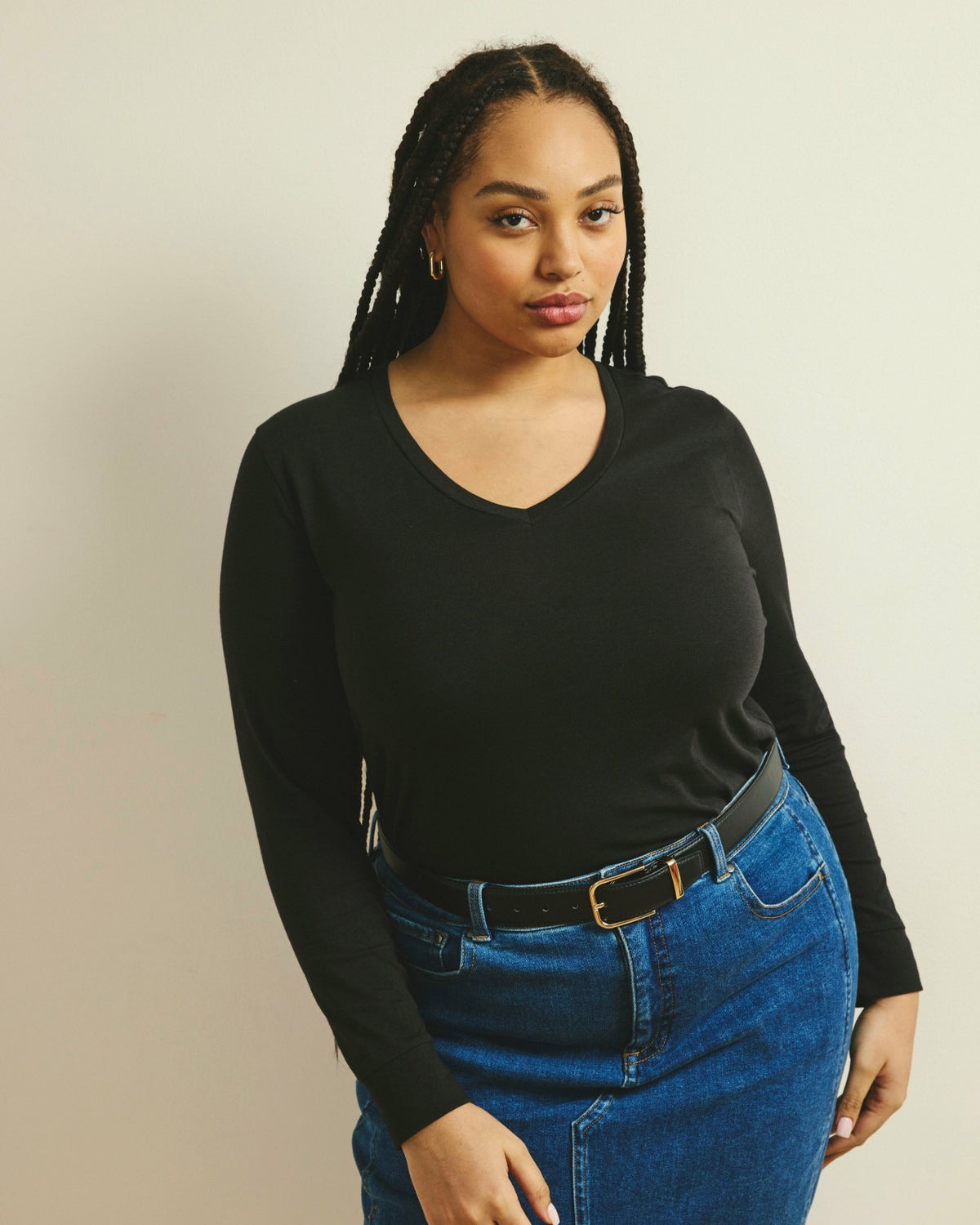 Long Sleeve V Rex - Black | Universal Standard