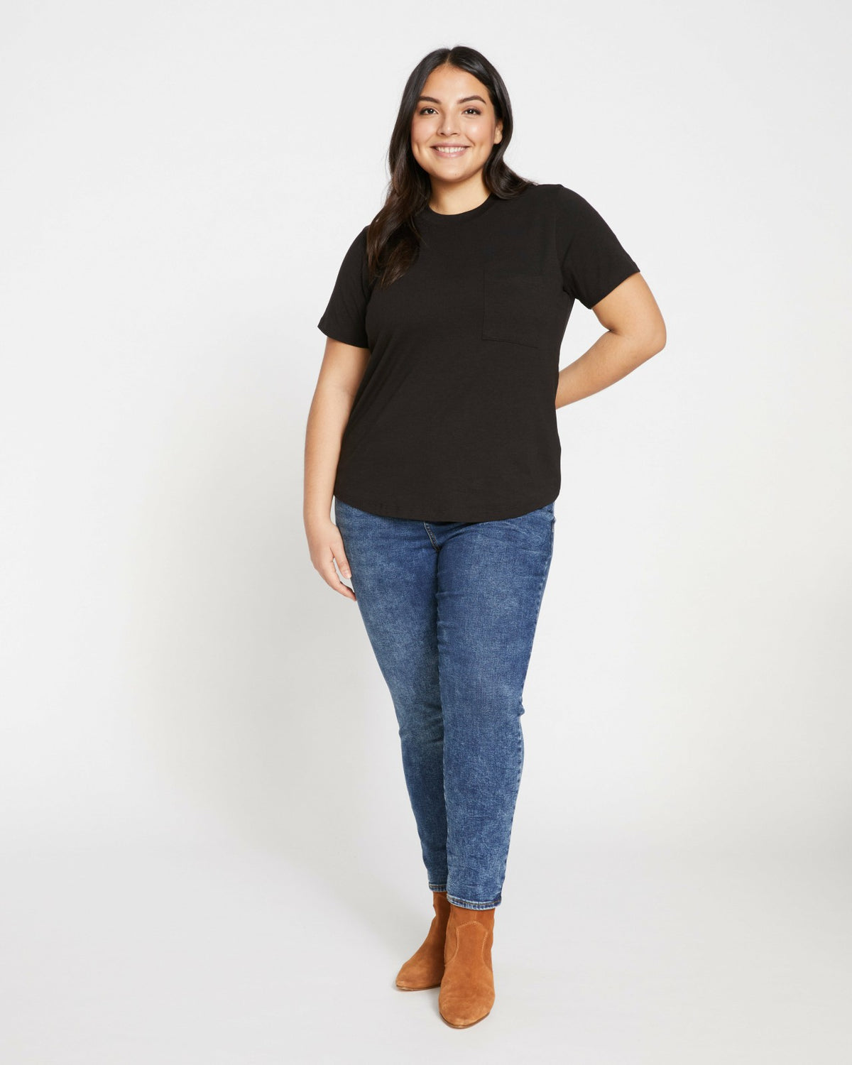 Garcon Tee - Black | Universal Standard