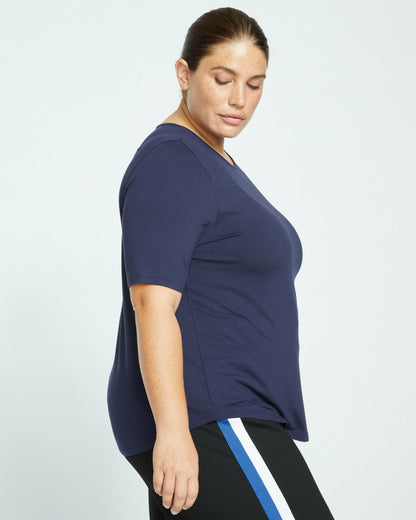 Lily Liquid Jersey Crew Neck Stovepipe Tee - Midnight | Universal Standard